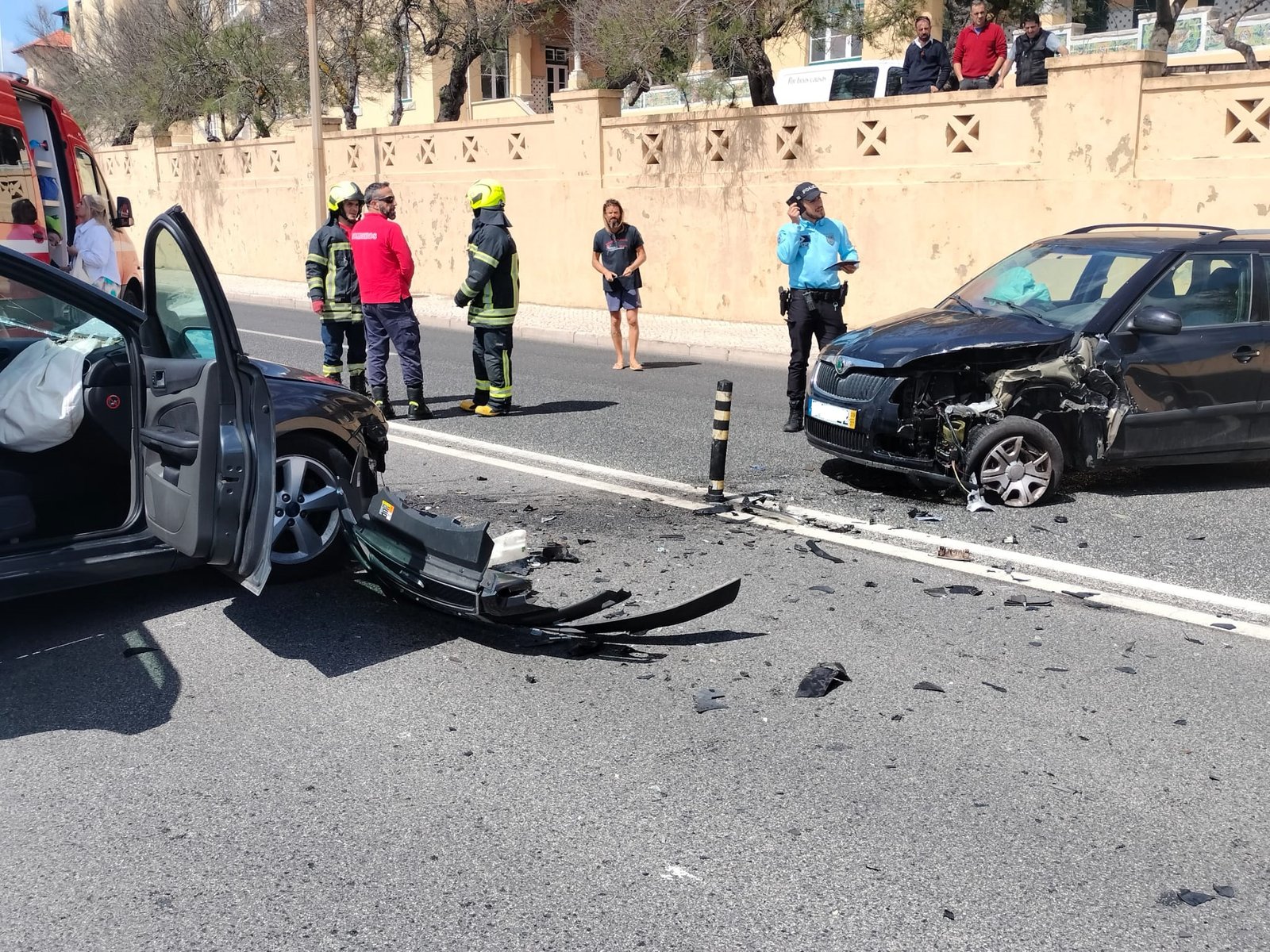 VEJA as imagens da colisão na Parede que cortou a Marginal durante duas horas e meia