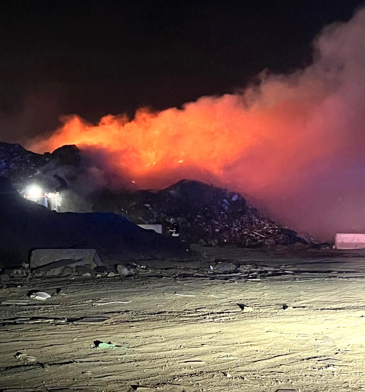 FOGO em aterro da Tratolixo resolvido ao fim de 7 horas