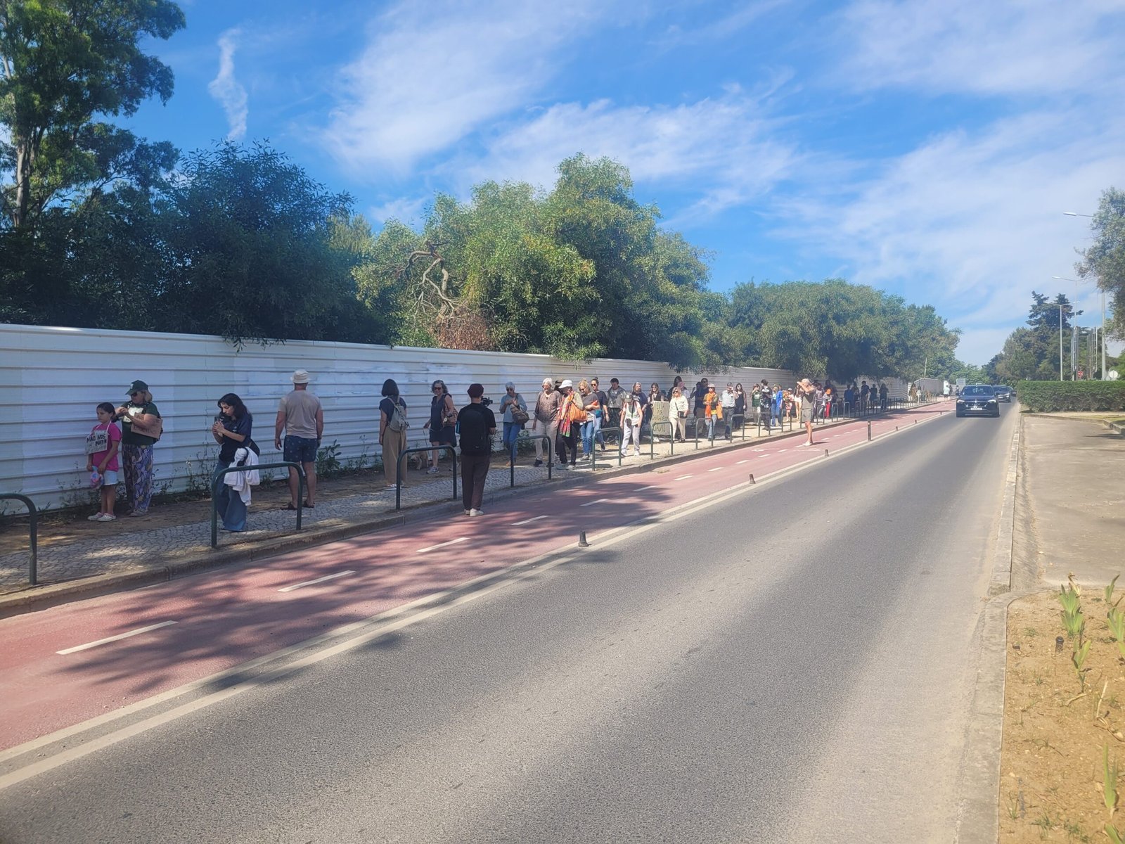 NOVO protesto contra ecocídio na Quinta dos Ingleses mobilizou dezenas