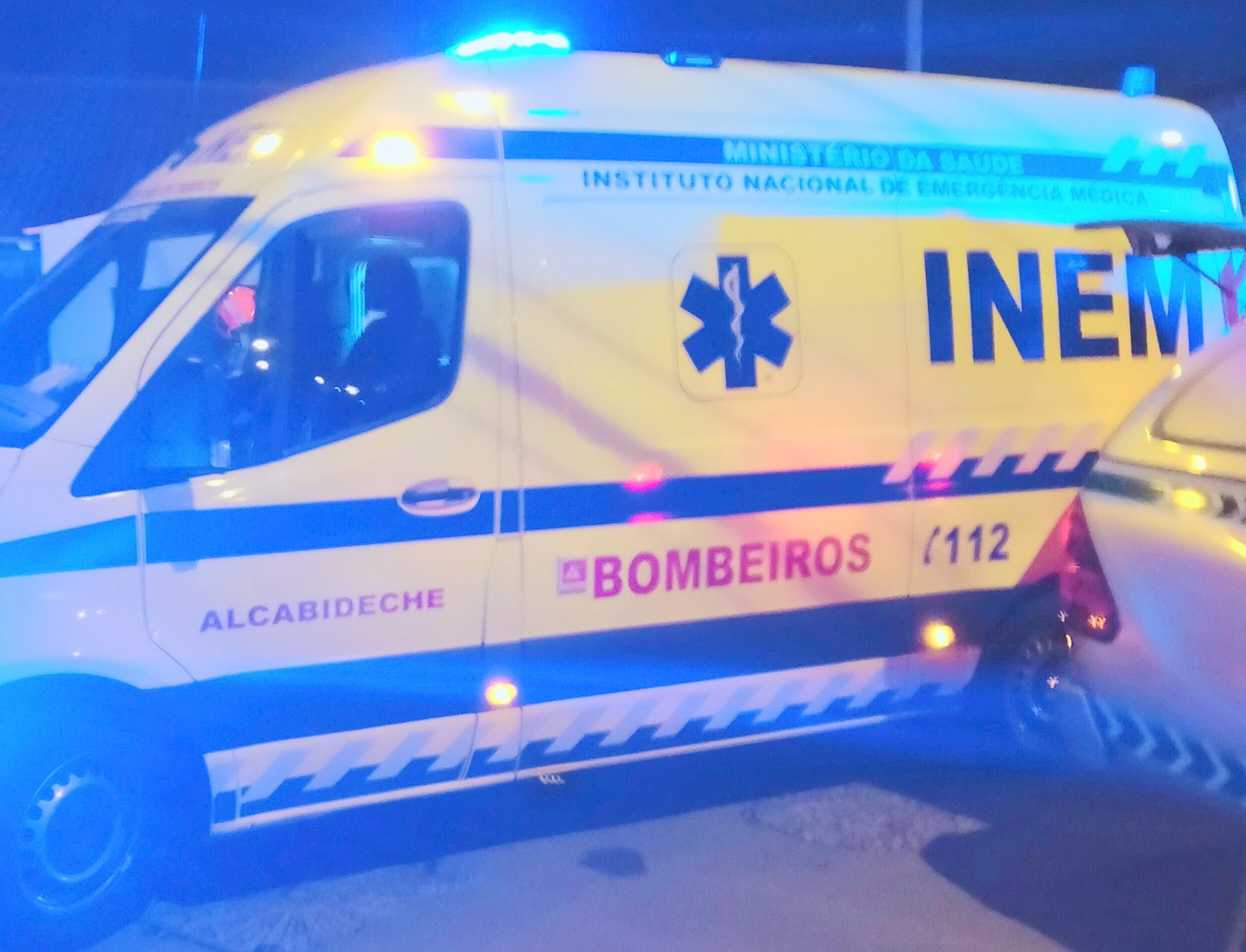 ATINGIDO com ácido sulfúrico no rosto em estado grave. Alegado agressor em fuga