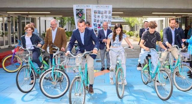 CASCAIS quer pôr jovens a irem de bicicleta para as escolas