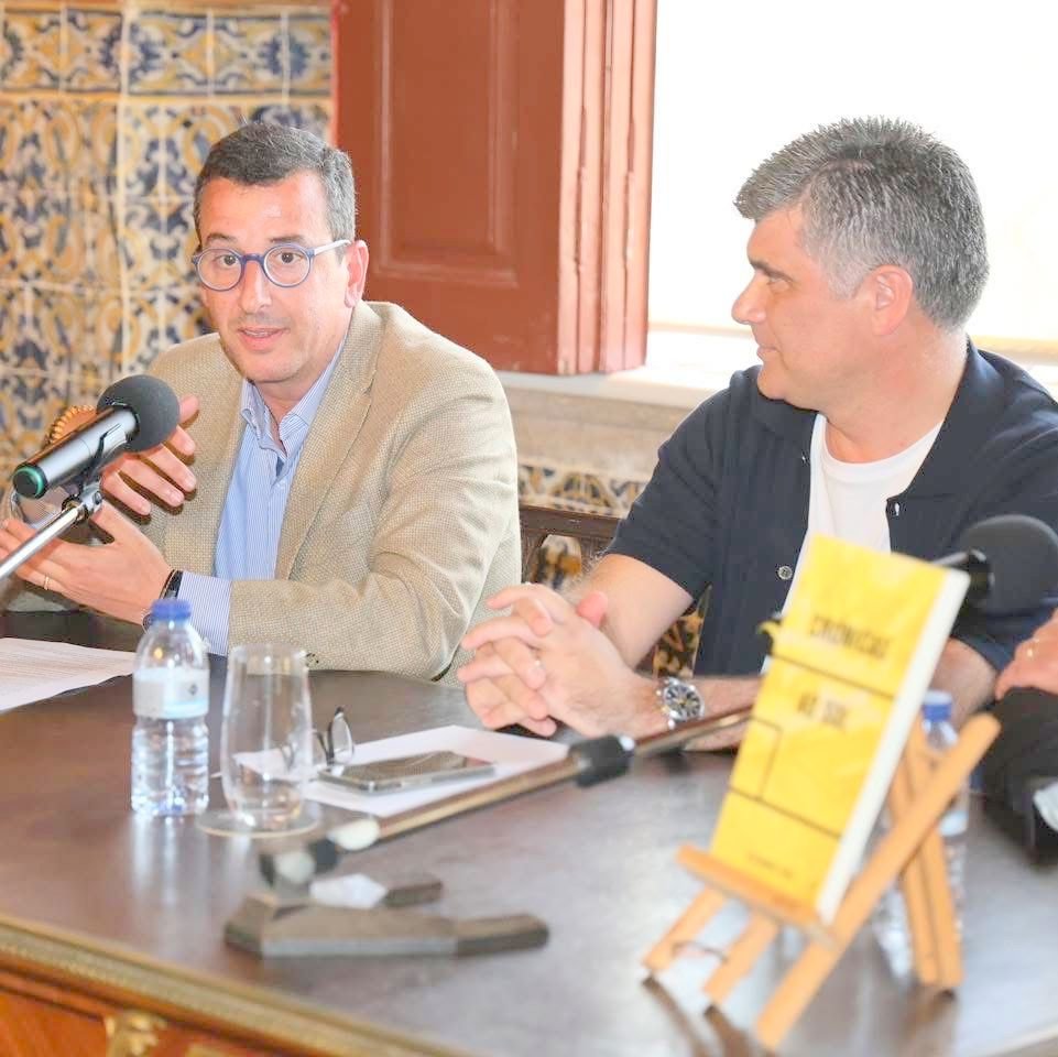 ALEXANDRE Faria lança “Crónicas ao Sol” com Vice de Cascais a fazer apresentação