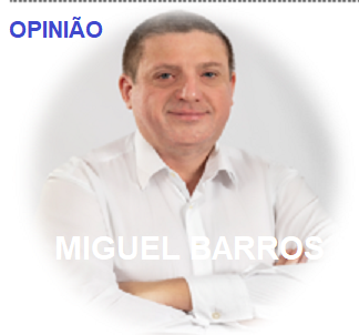 O ARRIAR das Bandeiras Azuis