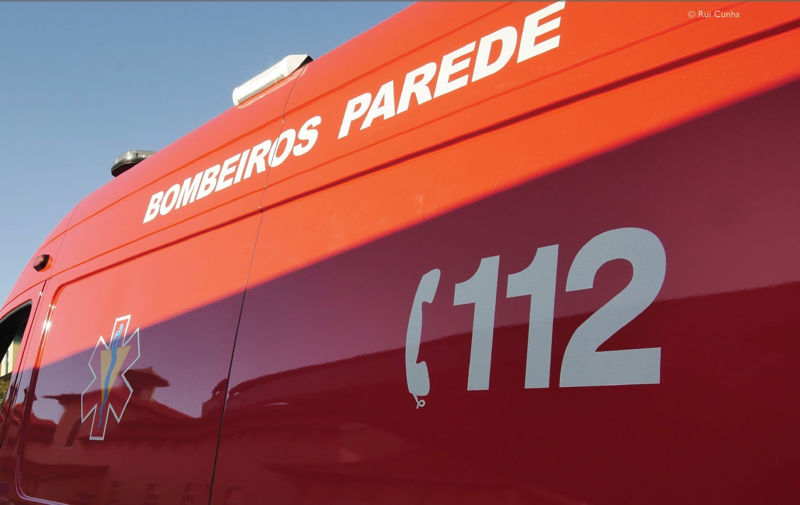 FERIDO grave em colisão entre três veículos