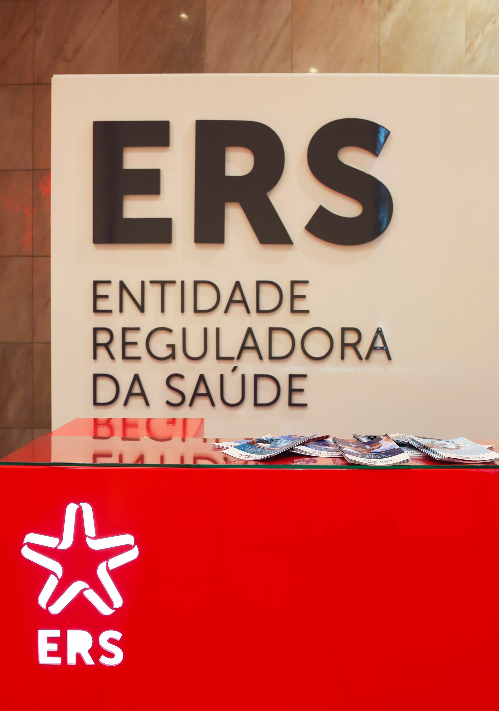 AUTORIDADES encerram em Alcabideche estabelecimento de medicina privado por “ofender a saúde e segurança dos utentes”