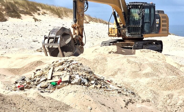DUNA da Cresmina começou a ser limpa depois de alertas da Guincho Locals