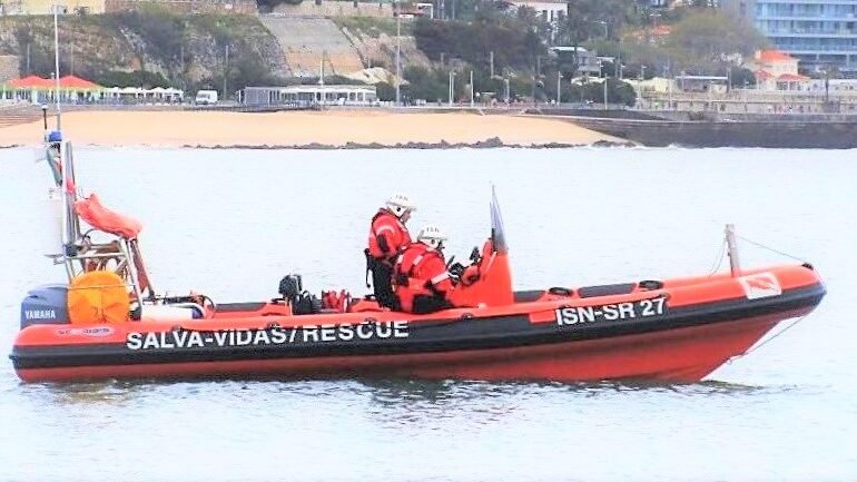 BUSCAS na Parede por alegado desaparecido no mar