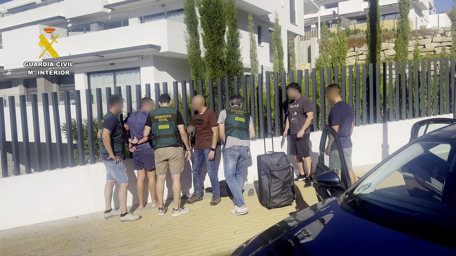 INGLÊS que matou amigo com 24 facadas terá andado a rondar mansões em Cascais
