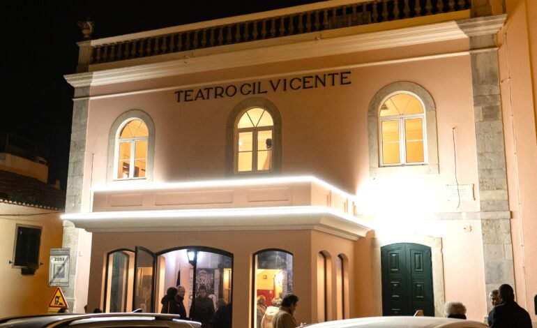 PANO voltou a subir no Teatro Gil Vicente com presença do ex-Presidente da República